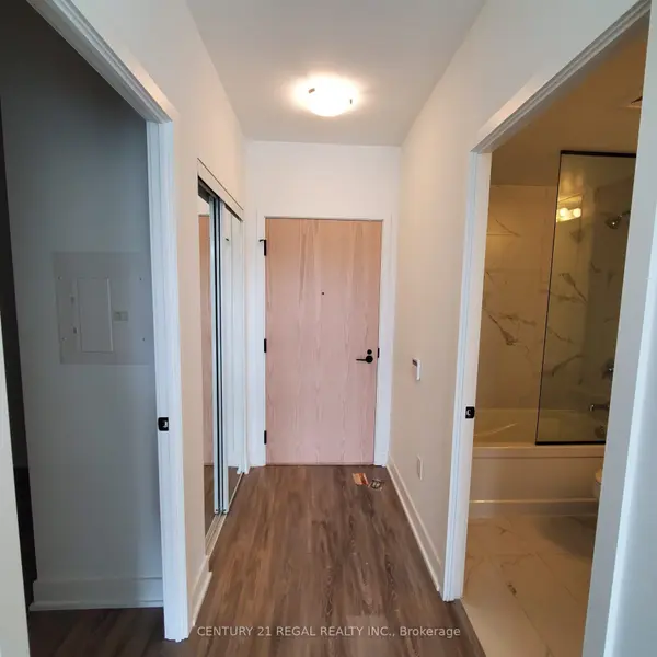 50 George Butchart DR #113, Toronto W05, ON M3K 0C9