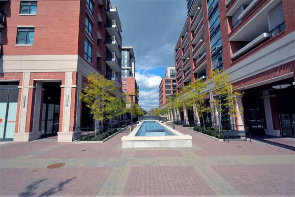 3091 Dufferin ST #405, Toronto W04, ON M6A 0C4