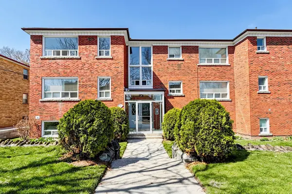 10 Wadsworth AVE #4, Toronto W04, ON M9N 2G2