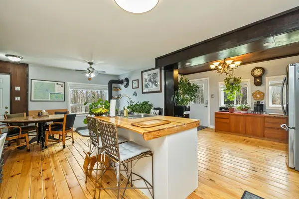 20 Sunnyshore Park DR, Mckellar, ON P2A 0B5