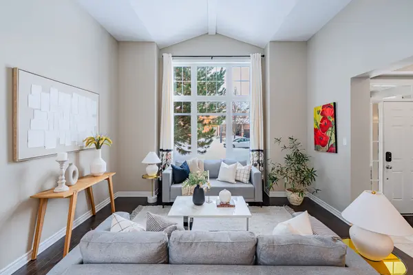 107 Panisset AVE, Kanata, ON K2T 0E2