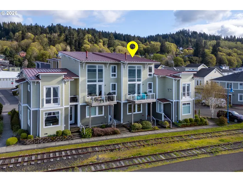 2910 EXPEDITION LN, Astoria, OR 97103