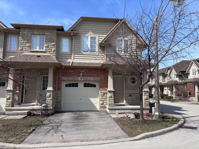 8 Lakelawn RD #54, Grimsby, ON L3M 0G1