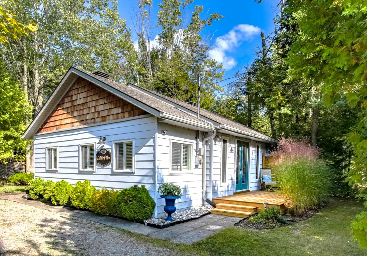 369 Tiny Beaches RD S, Tiny, ON L0L 2J0