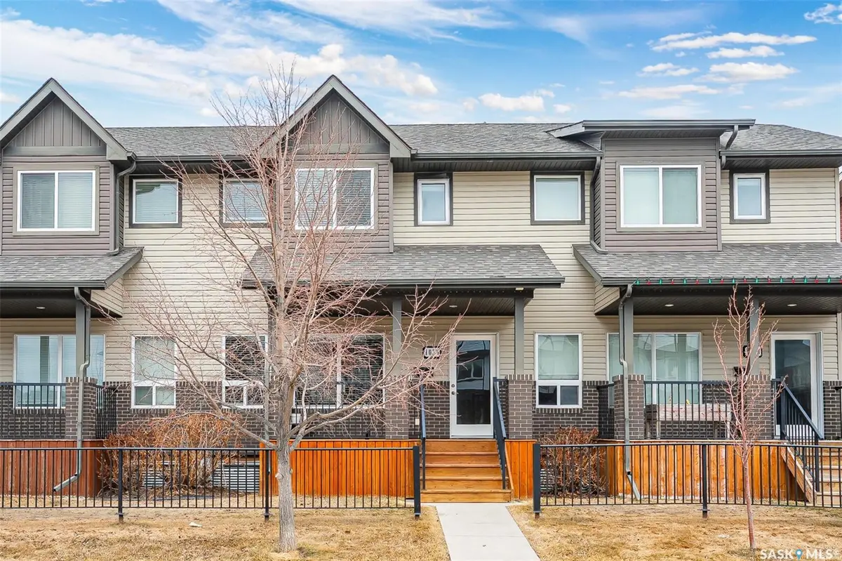 1036 Willowgrove CRESCENT, Saskatoon, SK S7W 0H7