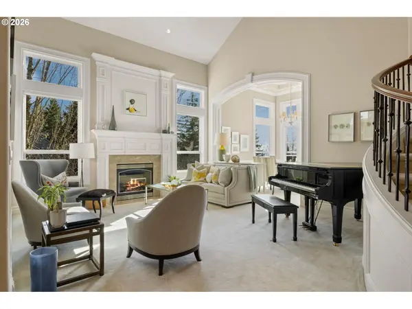 9238 NW MURDOCK ST, Portland, OR 97229