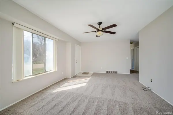 1243 Howard ST, Genesee Charter Township, MI 48458