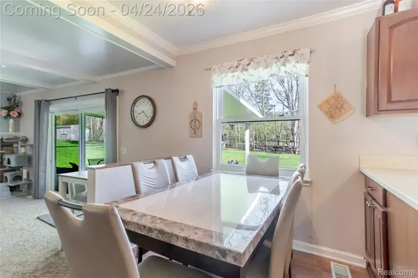 42320 Cherry Hill RD, Novi, MI 48375