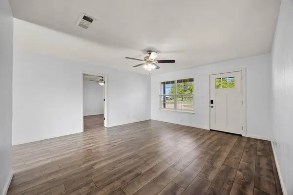 818 N Main Street, Dodd City, TX 75438