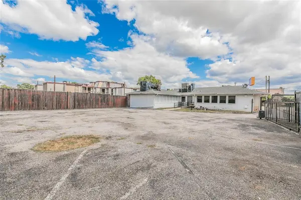 2823 Kendale Drive, Dallas, TX 75220