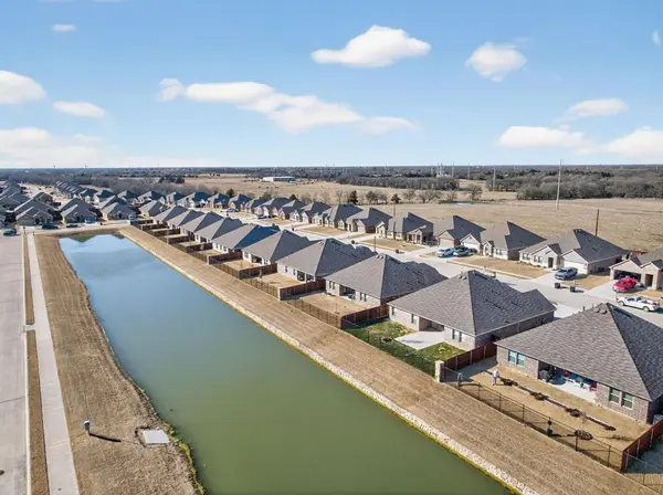 162 Mapleoak Drive, Caddo Mills, TX 75135