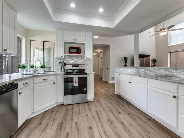 6014 Glen Heather Drive, Dallas, TX 75252