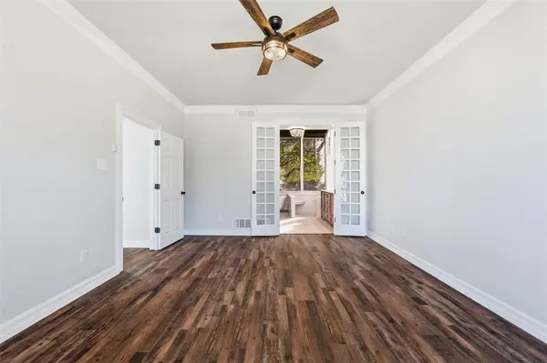 4705 Villa Vera Drive, Arlington, TX 76017