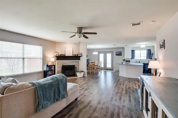 223 Gayleh Lane, Waxahachie, TX 75165