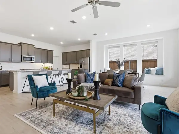 541 Breeds Hill Road, Little Elm, TX 75068