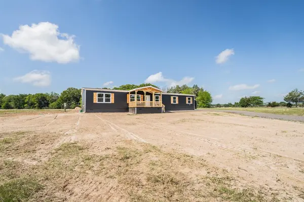24 County Road 1126, Cumby, TX 75433