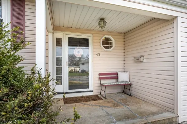 43 Forest Rd, Cedar Grove Twp., NJ 07009