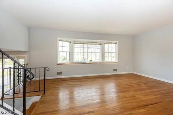 43 Forest Rd, Cedar Grove Twp., NJ 07009