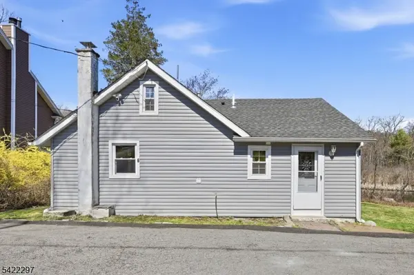 6 Timberwood Ln, Jefferson Twp., NJ 07438