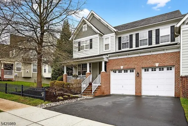 411 Sergeant Dr, Lambertville City, NJ 08530