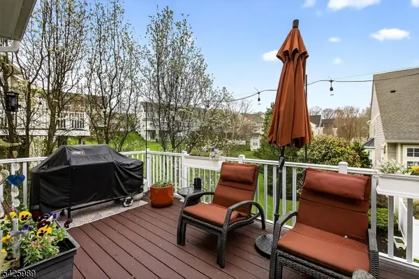 411 Sergeant Dr, Lambertville City, NJ 08530