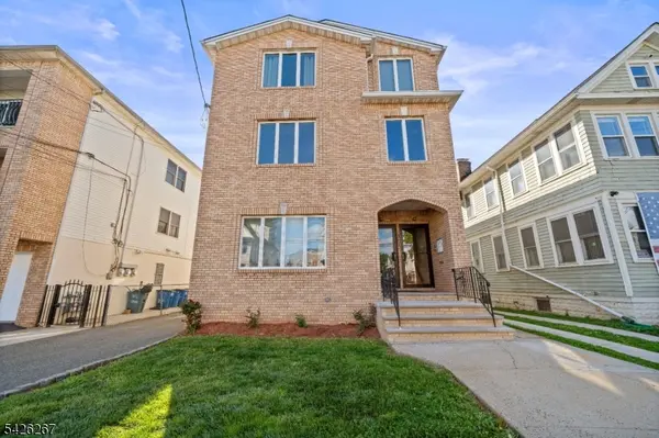 341 Rosehill Pl #2, Elizabeth City, NJ 07202