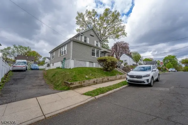 100 Washington Pl, Teaneck Twp., NJ 07666