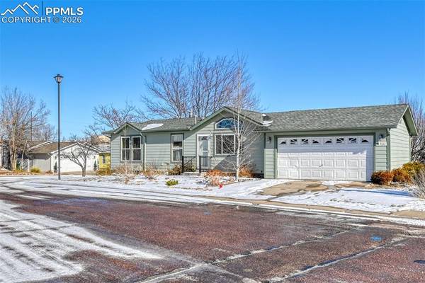 4661 Gray Fox HTS, Colorado Springs, CO 80922