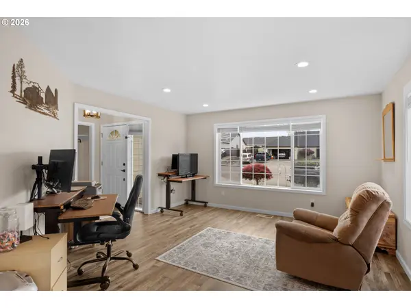 126 LILLY CT, Sutherlin, OR 97479