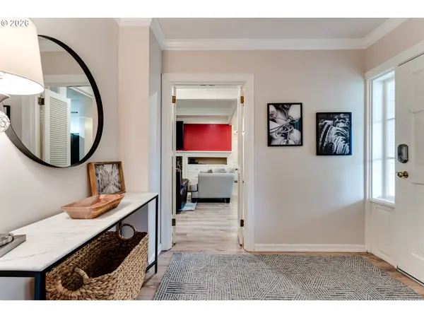 410 DARTMOOR DR, Eugene, OR 97401