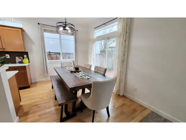 2461 MOUNTAIN TER, Eugene, OR 97408