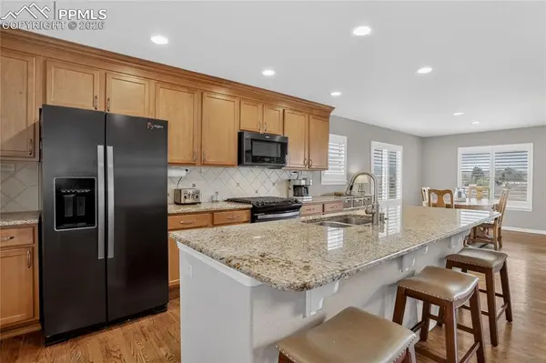 6178 Cumbre Vista WAY, Colorado Springs, CO 80924