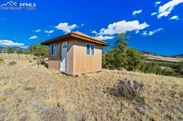 455 County Road 132, Guffey, CO 80820