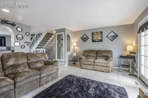 13937 E Bails PL, Aurora, CO 80012