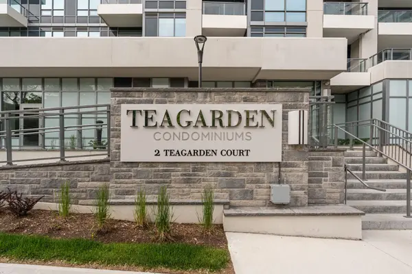 2 Teagarden CT #1304, Toronto C14, ON M2N 0L6