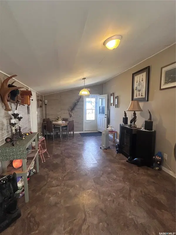 301 WILLOW PARK GREEN, Estevan, SK S4A 2R9