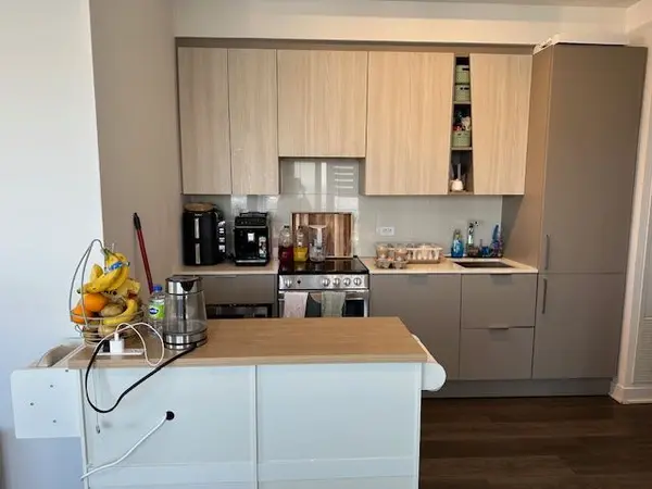 3900 Confederation Pkwy #5410, Mississauga, ON L5B 0M3