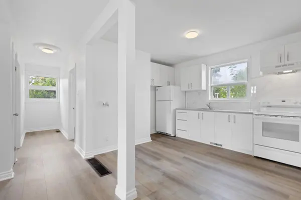 1 Dixon RD #2, Toronto W09, ON M9P 2K9