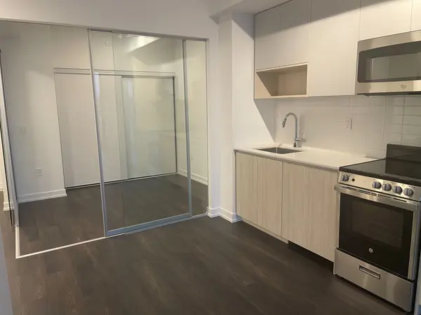 799 The Queensway N/A #521, Toronto W07, ON M8Z 0H3