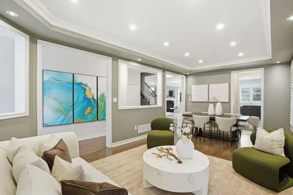 198 Jessie Caverhill PASS, Oakville, ON L6M 0Z6