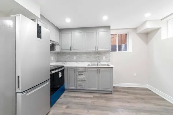 98 Benhurst CRES #Bsmt, Brampton, ON L7A 5A5