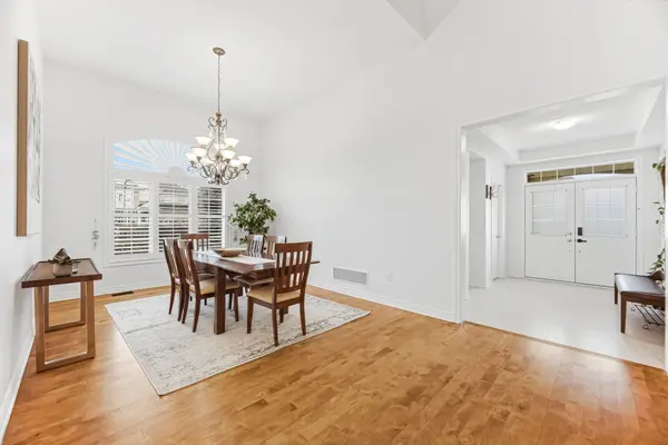 3409 Liptay AVE, Oakville, ON L6M 0M8