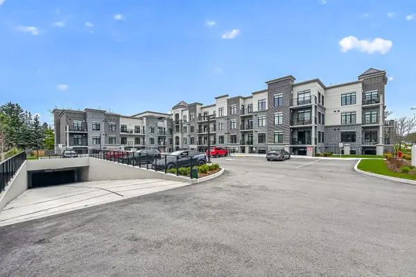 153 Wilson ST W #310, Hamilton, ON L9G 1N4