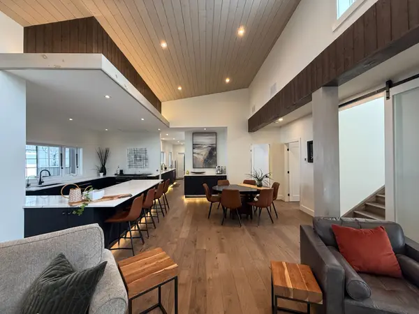 33 LAPLANTES RD, Trent Lakes, ON K0L 1J0