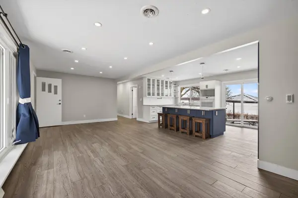 9755 Longwoods RD, Middlesex Centre, ON N6P 1P2