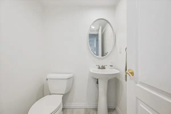 33 Fairgreen Close, Cambridge, ON N1T 1T6