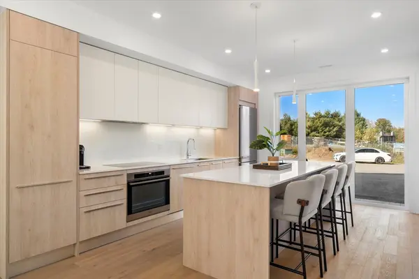 37 Rockmount CRES, Gravenhurst, ON P1P 0A6