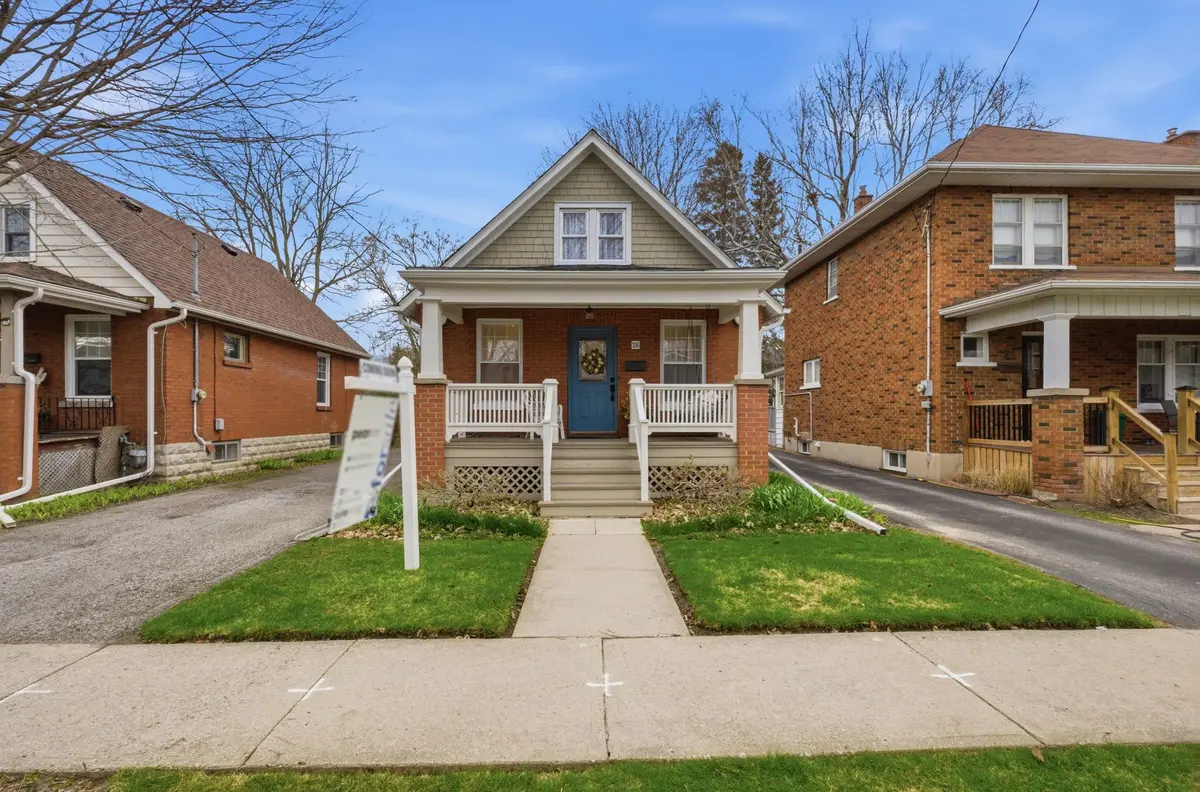 26 Arlington AVE, Oshawa, ON L1G 2N4