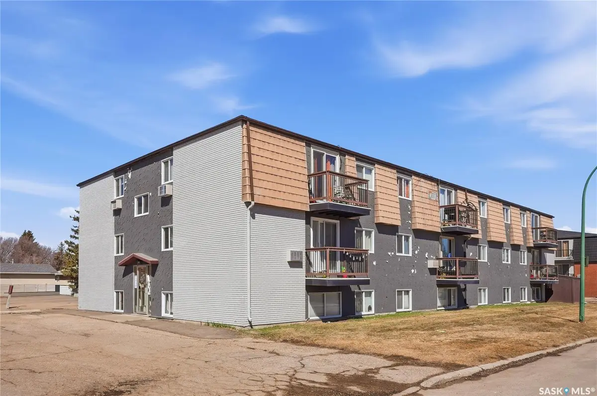 116 Acadia COURT #18, Saskatoon, SK S7H 4T7