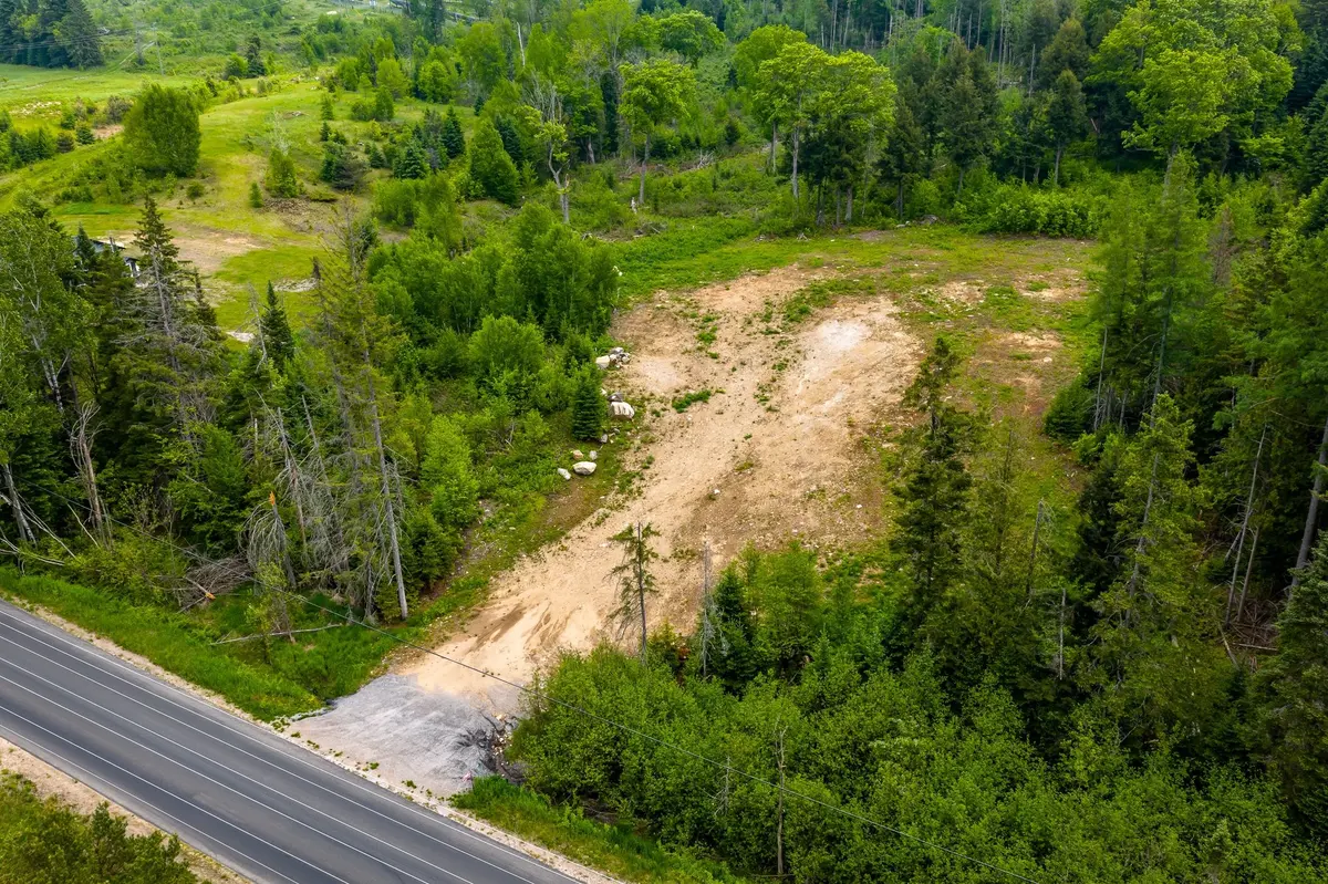 223 Peggs Mountain RD, Armour, ON P0A 1C0